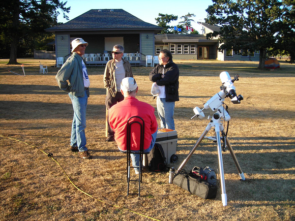 Sid, David and Joe talk telescopes