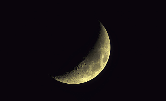 April 17, 2021 crescent moon