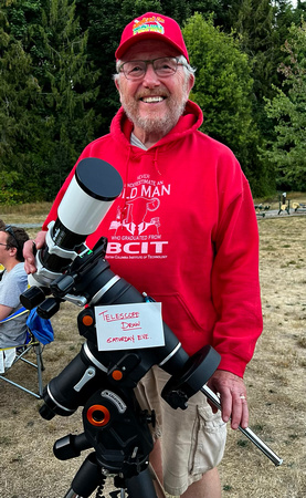 Ron Fisher, the winner of the Grand Prize telescope, mount and eyepieces