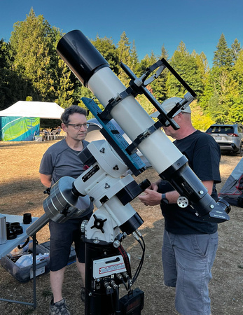 Camping and telescopes on the observing field