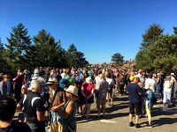 Crowd at solar eclipse viewing event atop Mt. Tolmie