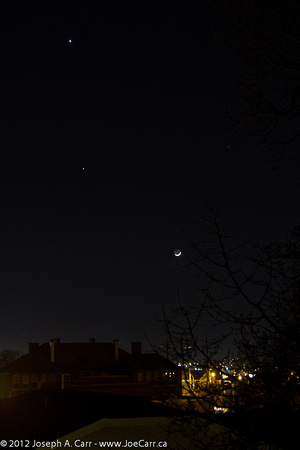 Alignment of Jupiter, Venus and the Crescent Moon