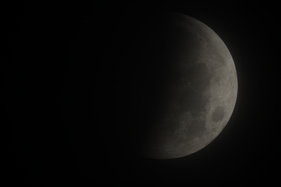 Lunar Eclipse, before the clouds, Mt Tolmie, Oct 8th, 2014