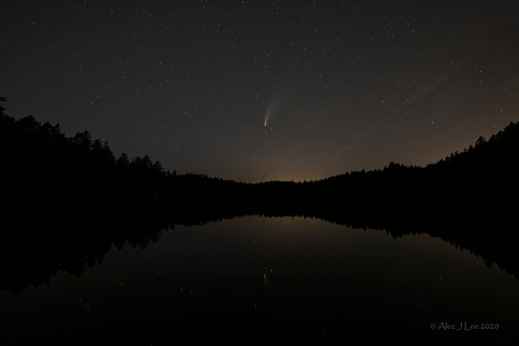 Comet Neowise Reflection at Thetis Lake 1 July 18 2020