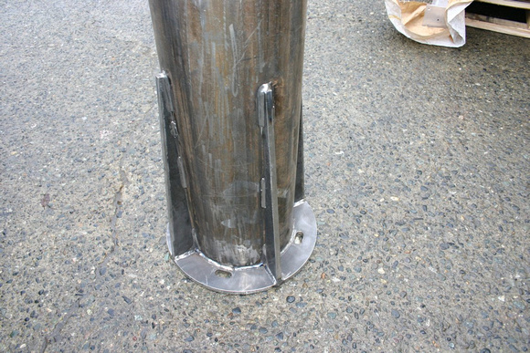 Steel pier anchor flange