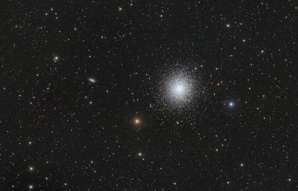 M13 - Hercules Cluster and Area