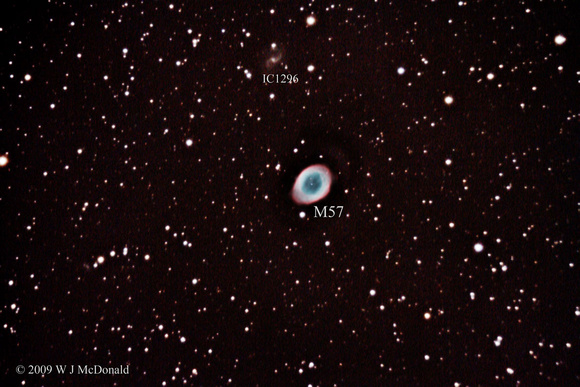 Ring Nebula region - IC1296